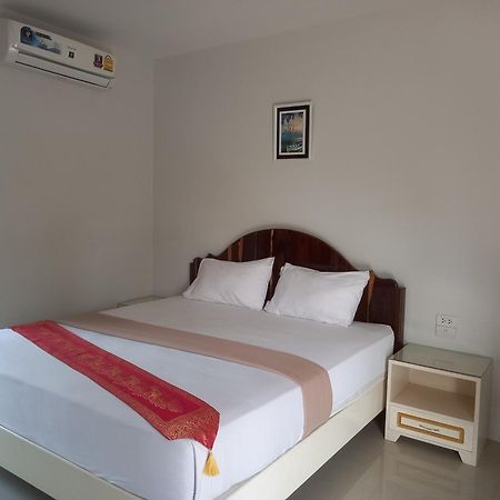 Aparthotel ศุภสิรีวิลล์ Ubon Ratchathani Zimmer foto